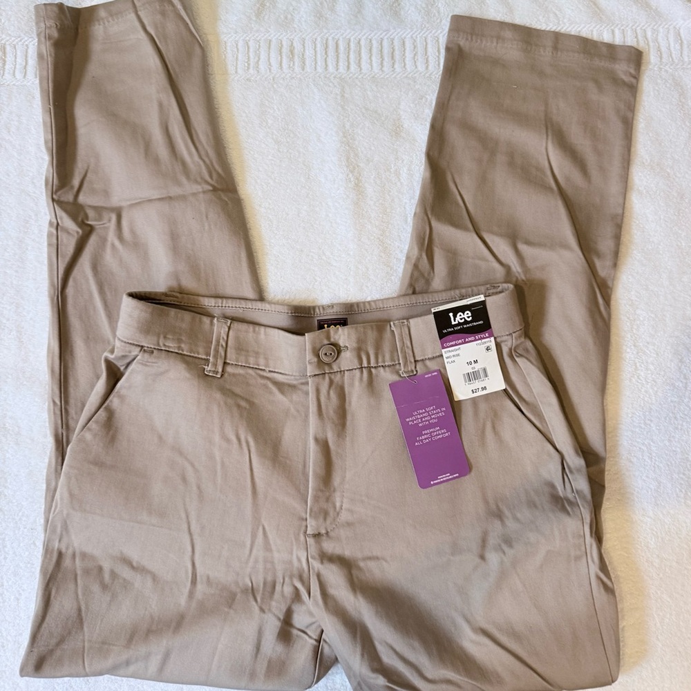 Lee Tan Chinos Versatile Cotton Blend